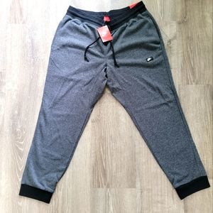 BRAND NEW Nike SportsWear Shoe Box Cuff "Slim" Joggers Men's Size XL
